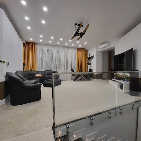 Large Luxury Apartment - Penthouse - Terrace Bucharest Exterior photo